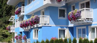 Appartement de vacances dans un emplacement en pente calme et ensoleillé