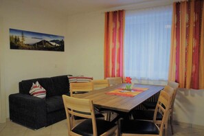 تناول الطعام