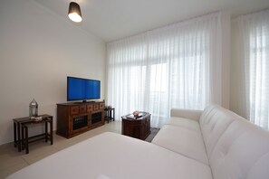 Apartment, 1 Bedroom | Living room | LED TV - Piks Key - Burj Views B (Dubai)