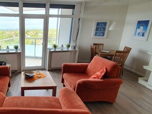 Unclassified image, 5 of 24, button - Apartment Mein Ostseetraum, Prinz Hamlet - Prinz Hamlet No. 122, 2-room apartment, 10th floor. (Neustadt in Holstein)