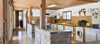 Cozy home in Eglise Neuve D'Issac