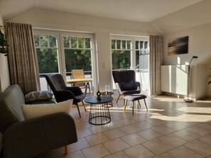 Fernseher, Kamin
