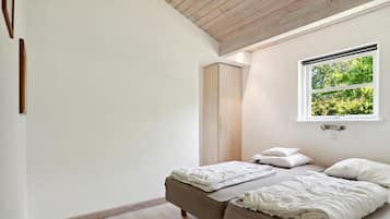 4 habitaciones, cuna de viaje y wifi gratis