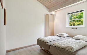 4 habitaciones, cuna de viaje y wifi gratis