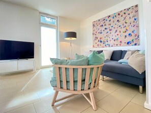 TV - Bunk 2, Germany (Karlshagen)