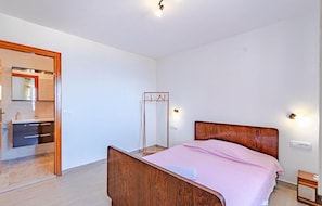 3 habitaciones, wifi gratis y ropa de cama 
