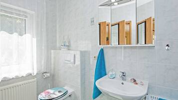 Dusche, Seife, Toilettenpapier