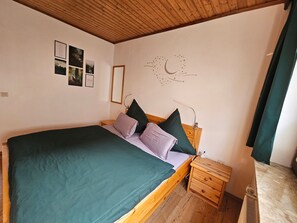 2 habitaciones, cuna de viaje y wifi 