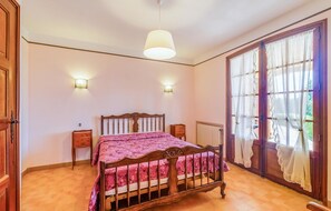 2 bedrooms, free WiFi