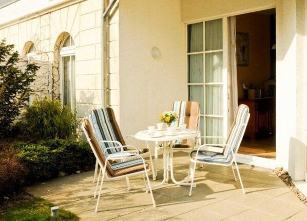 Unclassified image, 1 of 7, button - (49) 3-room apartment with south-facing terrace - Appartementhaus Atlantik (Kühlungsborn)