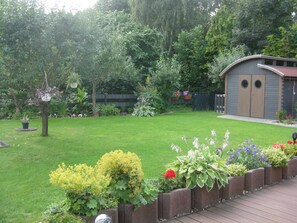 Property grounds - Vacation apartment on the first floor - Holiday apartment with 70 sqm on the first floor (Malchow)