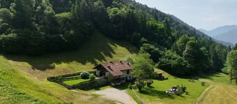 Montain hut with 20,000 square meters of land