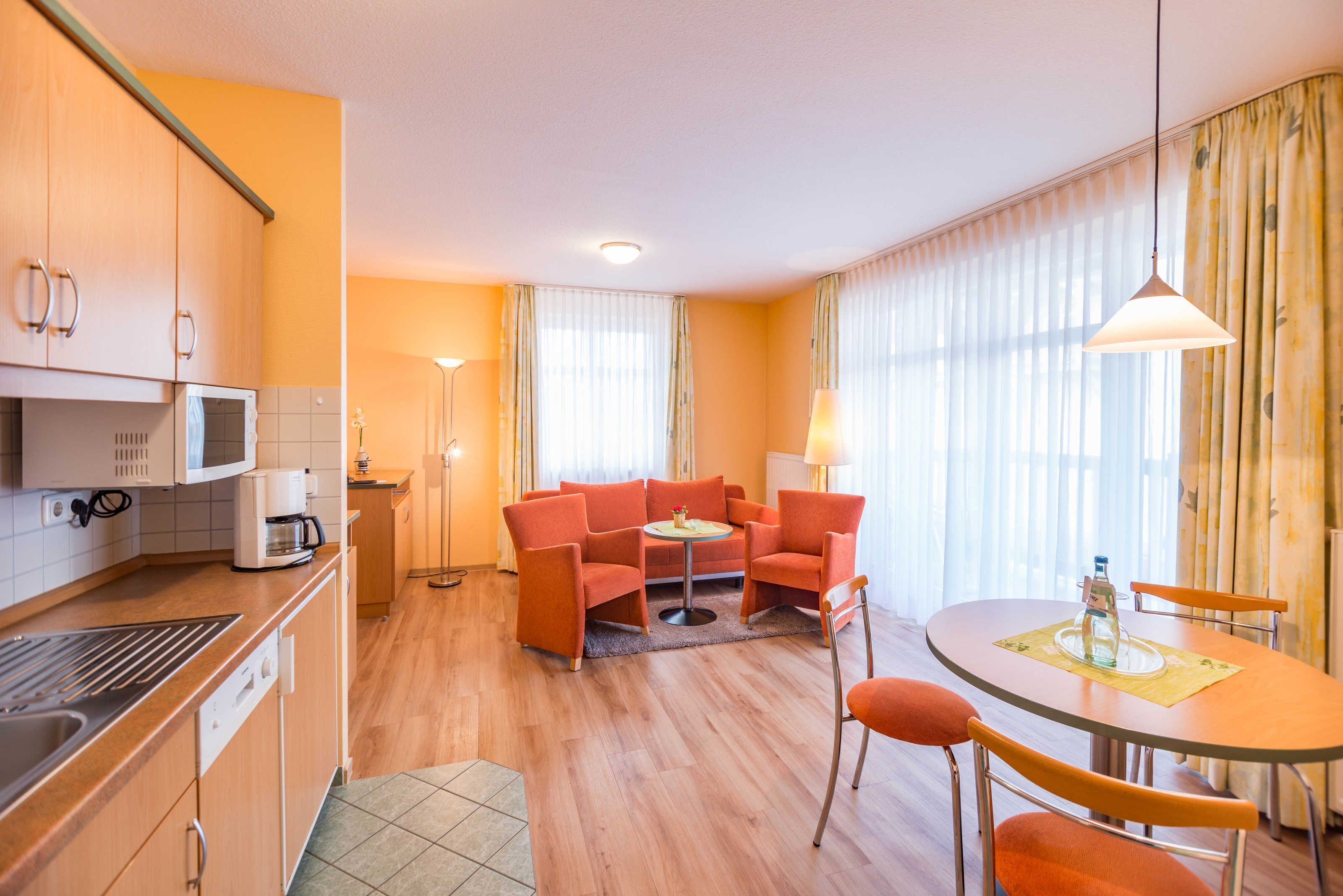 Kühlschrank, Mikrowelle, Geschirrspüler