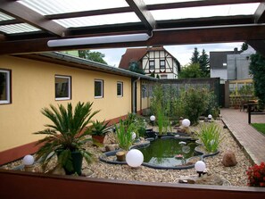 Unclassified image, 4 of 25, button