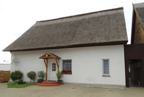 Unclassified image, 3 of 15, button