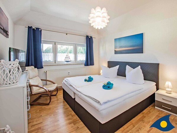 2 Schlafzimmer, Reisekinderbett, WLAN, Bettwäsche