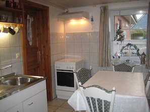 Unclassified image, 3 of 21, button - Nr. 1 - EG - Barlt - House Bärbel (Barlt)