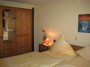 Unclassified image, 5 of 21, button - Nr. 1 - EG - Barlt - House Bärbel (Barlt)