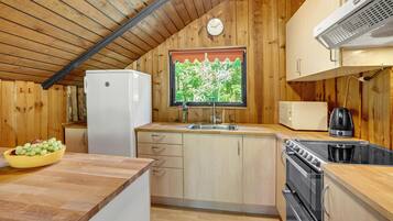 Réfrigérateur, plaque de cuisson, cafetiÚre/bouilloire