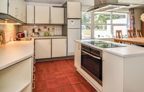 Kühlschrank, Herdplatte, Geschirrspüler