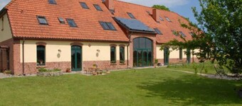 Cool biker apartment with outdoor terrace - Ferienwohnungen am Poltenbusch with sauna