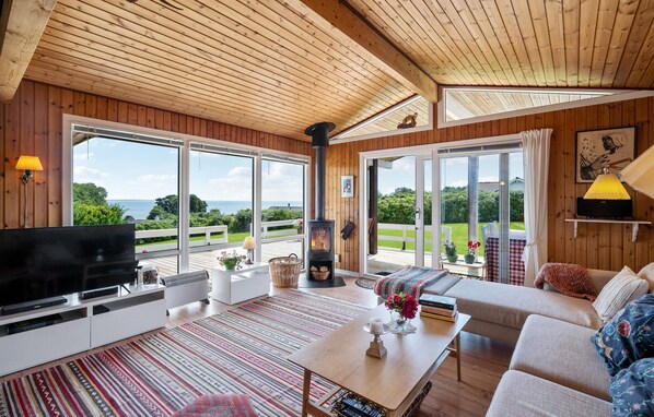 Fireplace, DVD player - 3 bedroom nice home in Sydals (Sydals)