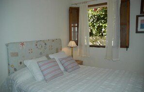 3 bedrooms, travel crib - Stunning home in San Telmo with kitchen (San Telmo)