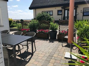 Outdoor dining - Vacation cottage Weins, Germany (Lieg)
