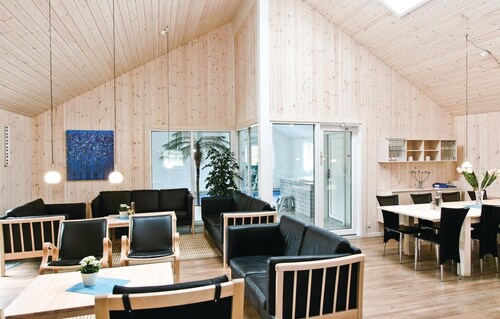 Beautiful home in Vejers Strand with sauna