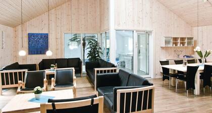 Beautiful home in Vejers Strand with sauna