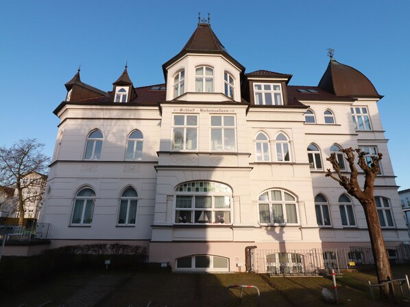 Unclassified image, 1 of 25, button - Ahlbeck, Hohenzollern Castle - Apartment Schlosszimmerchen - WG 25 - Ahlbeck, (Heringsdorf)