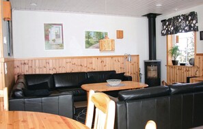 Fernseher, Kamin, DVD-Player