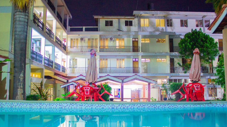 Kilimanjaro Crane Hotel