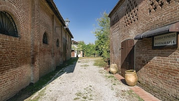 Enceinte de lâhĂ©bergement