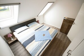 3 Schlafzimmer, Reisekinderbett, WLAN