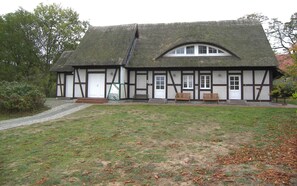 Unclassified image, 5 of 23, button