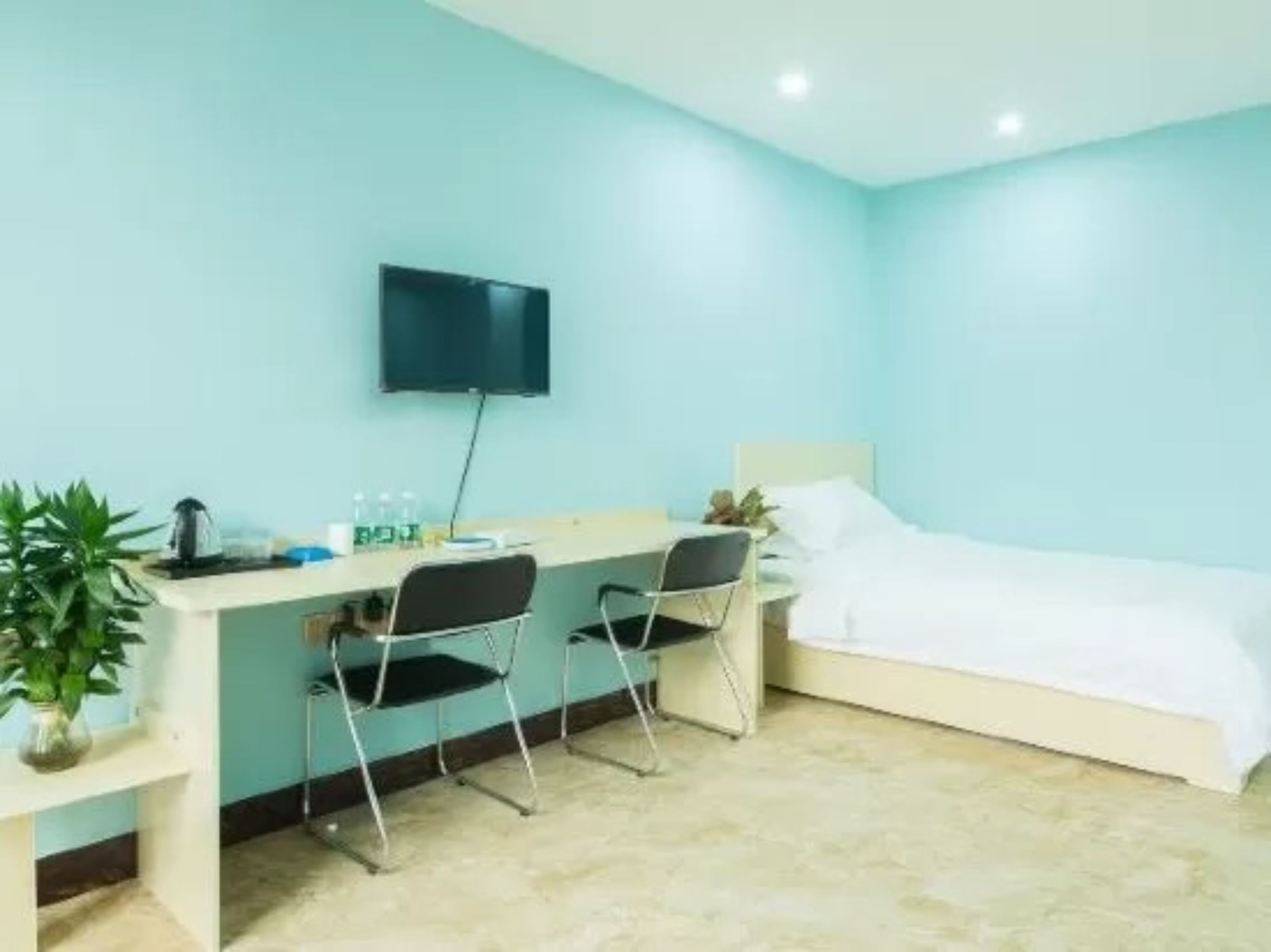 deluxe triple room | room amenity