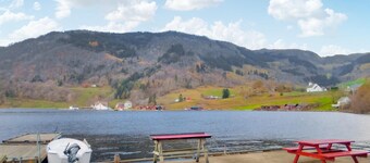 Nice home in åkra with WiFi