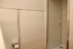 Uklassifisert bilde, 2 av 16, knapp