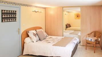 1 chambre, Wi-Fi gratuit, draps fournis