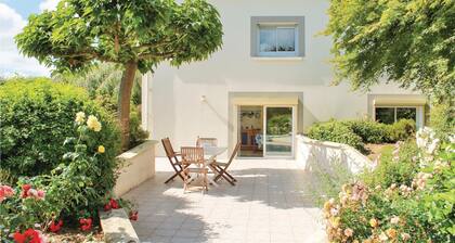 Cozy apartment in Muzillac with WiFi