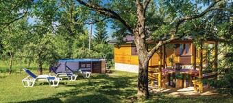 2 bedroom nice home in Trosmarija