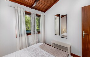 2 chambres, lit parapluie, Wi-Fi gratuit, draps fournis