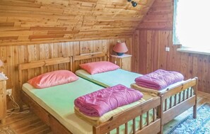 5 makuuhuonetta, ilmainen Wi-Fi