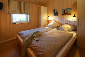 5 Schlafzimmer, Zimmersafe, Reisekinderbett, WLAN