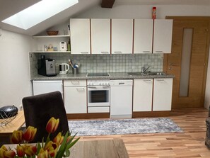 Oven, dishwasher, high chair