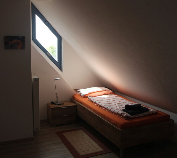 3 bedrooms, iron/ironing board, travel cot, WiFi