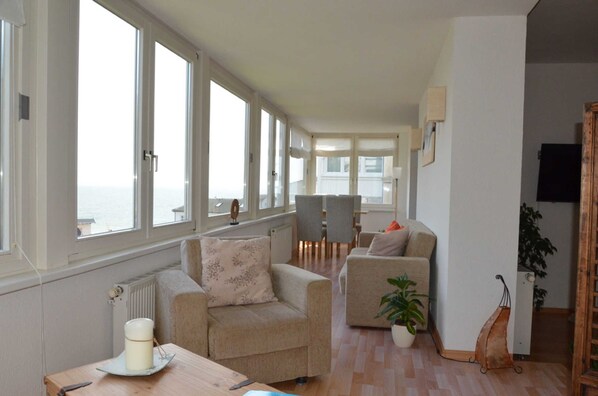 TV - VJ App. 1 - Villa Johanna - Spa villa with magnificent lake view (Sassnitz)