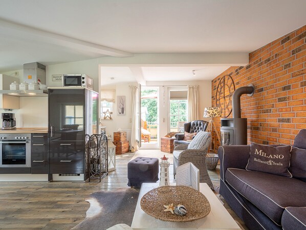 Unclassified image, 1 of 26, button