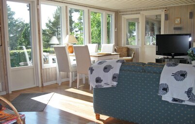 3 bedroom amazing home in Lärbro